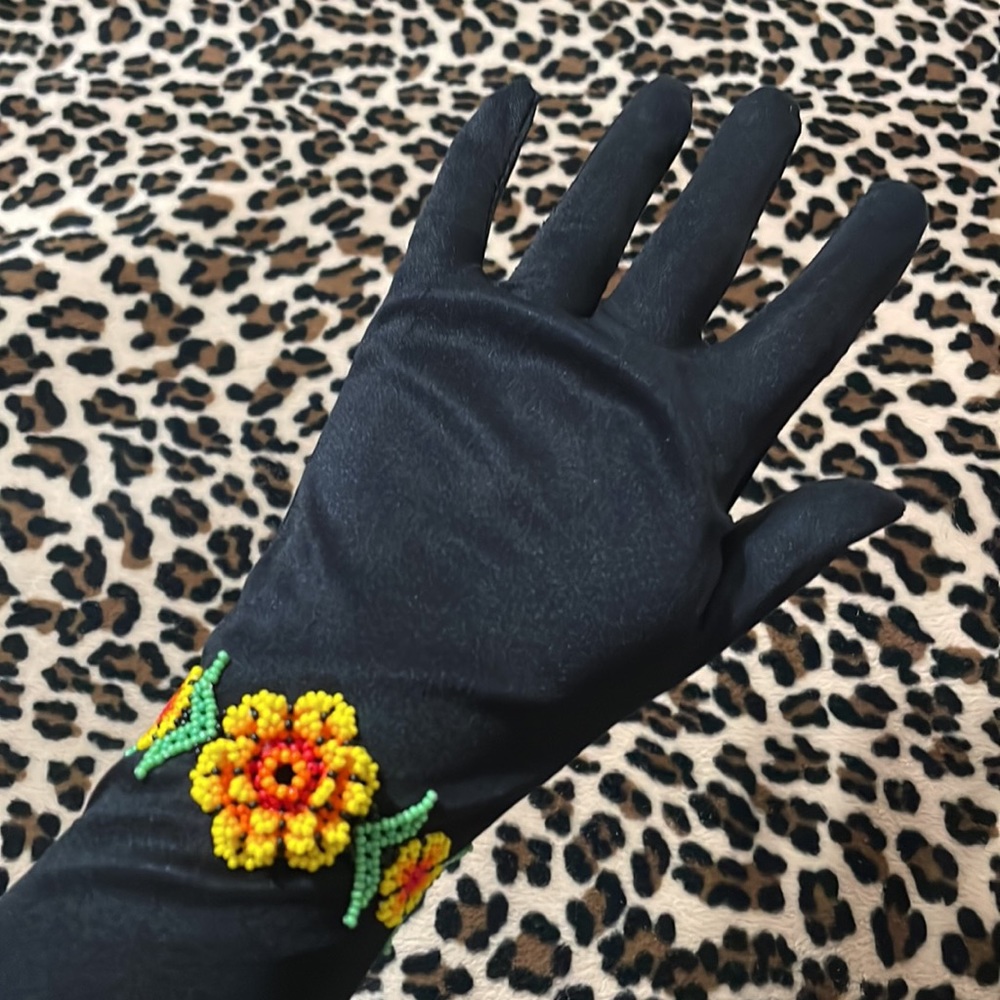 Mexican HUICHOL Bracelet 🌻 Flower Beaded Native Handmade Yellow Jewelry Summer